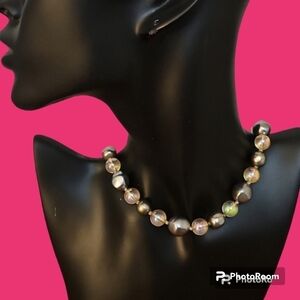 VTG 1960s Irridescent Metallic Silver Acrylic Beaded Castlecore Choker Necklace